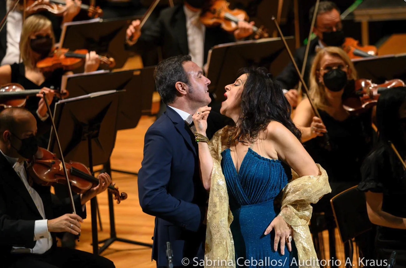 In concert at the Auditorio Alfredo Kraus